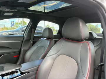 2021 Hyundai Sonata - image 8