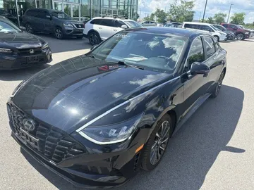 2020 Hyundai Sonata - image 3