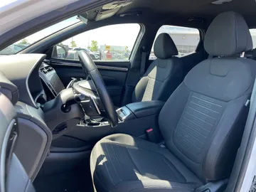 2024 Hyundai Santa Cruz - image 3