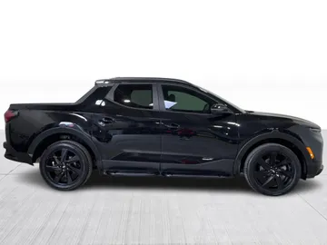 2024 Hyundai Santa Cruz - image 2