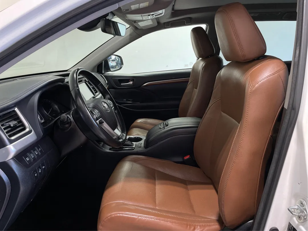 2017 Toyota Highlander — photo 3