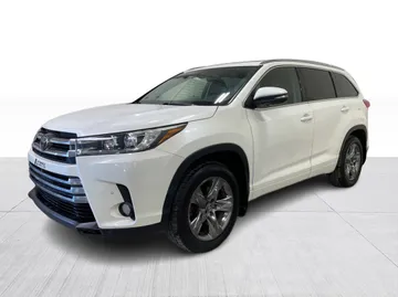 2017 Toyota Highlander - image 9