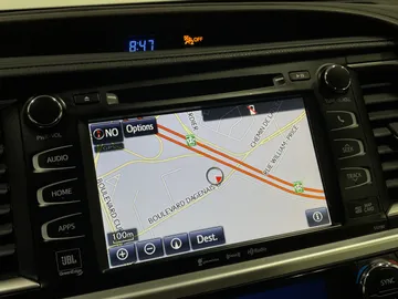 2017 Toyota Highlander - image 33