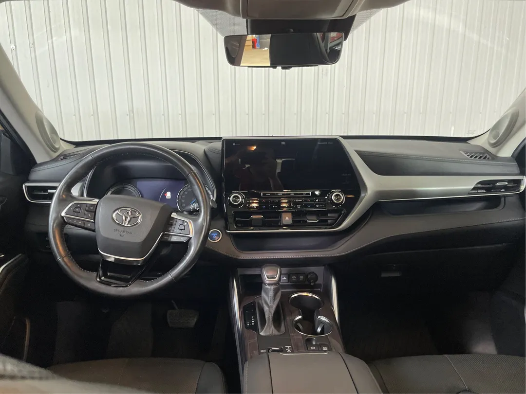 2021 Toyota Highlander Hybrid — photo 4