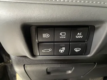 2021 Toyota Highlander Hybrid - image 36