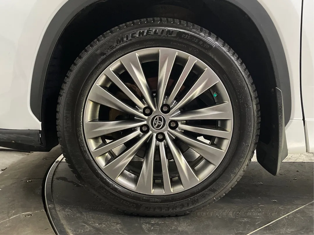 2022 Toyota Highlander Platinum AWD, photo 6