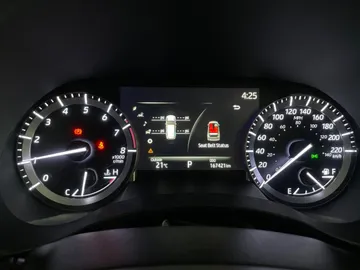 2022 Toyota Highlander - image 17