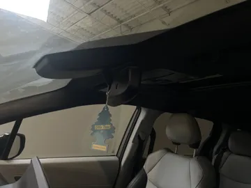 2022 Toyota Sienna - image 16