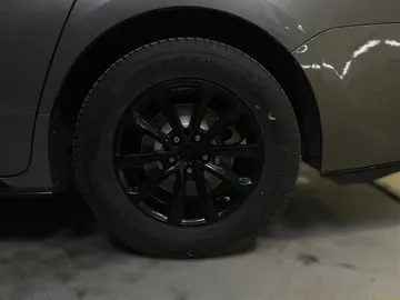2022 Toyota Sienna - image 7