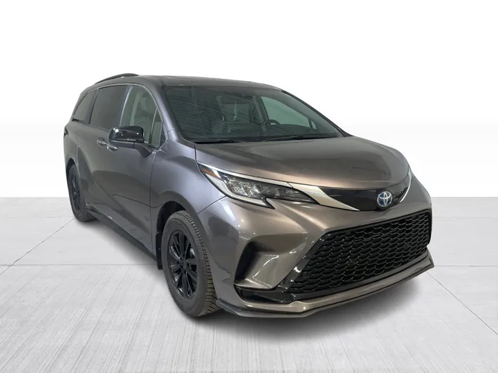 2022 Toyota Sienna for sale - photo 1