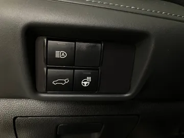 2022 Toyota Highlander - image 28