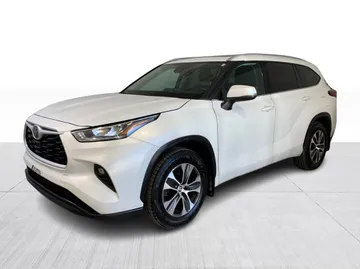2022 Toyota Highlander - image 8