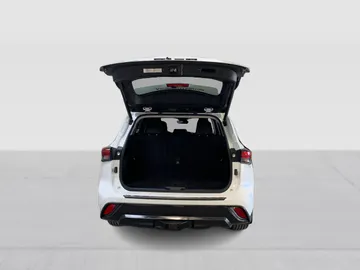 2022 Toyota Highlander - image 12