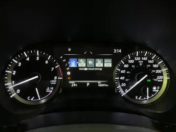 2022 Toyota Highlander - image 19