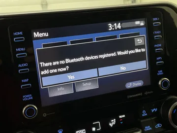 2022 Toyota Highlander - image 27