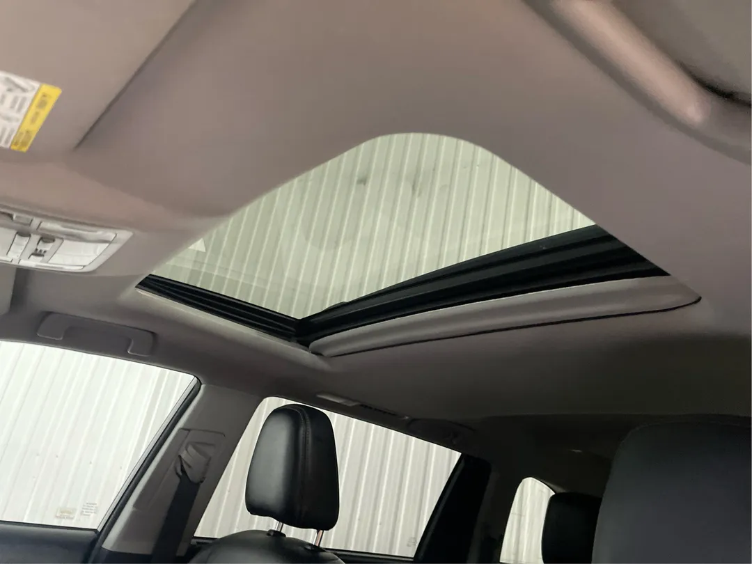 2017 Toyota Highlander — photo 5