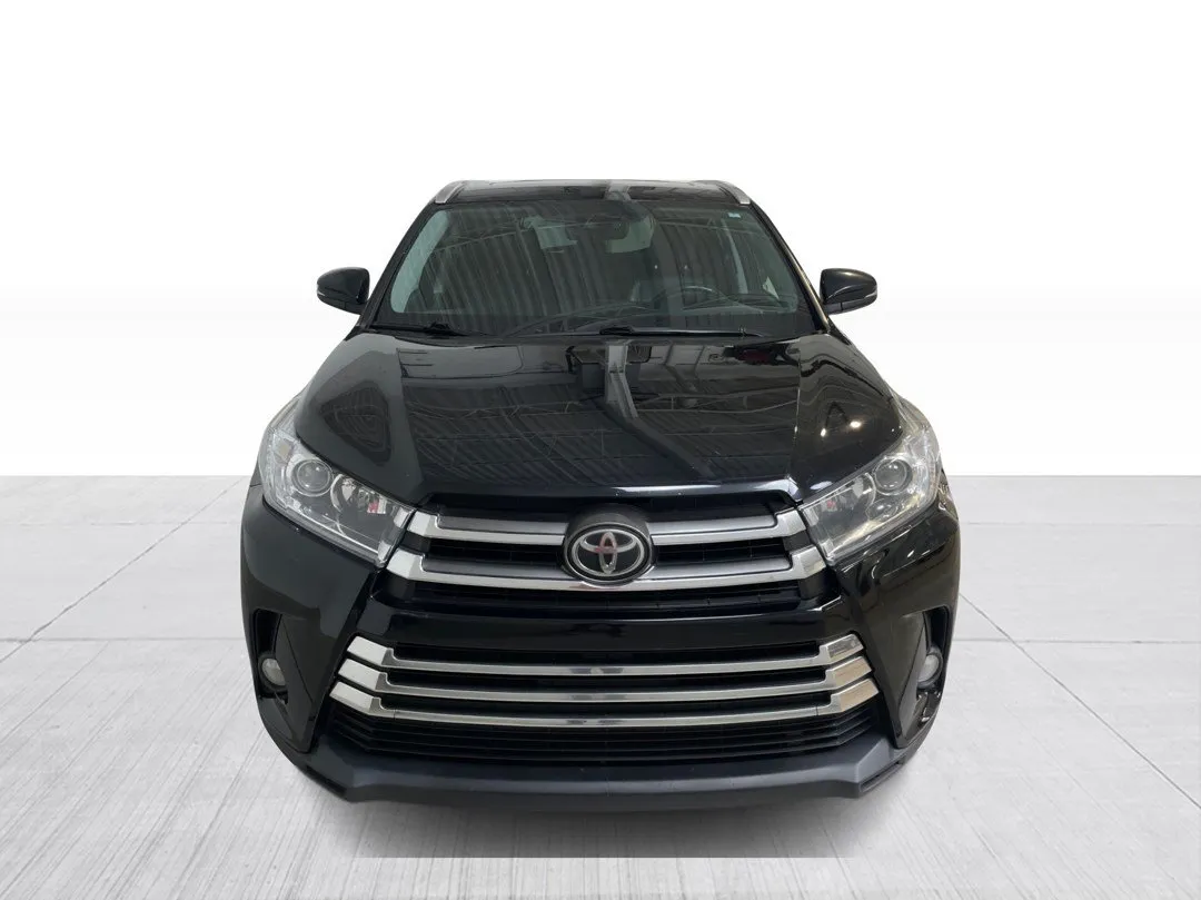 2017 Toyota Highlander — photo 7