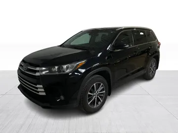 2017 Toyota Highlander - image 9