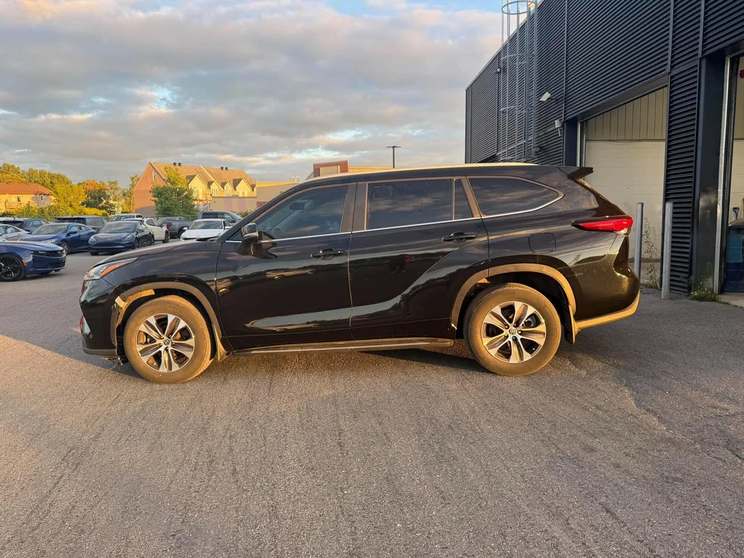 2023 Toyota Highlander XLE AWD, photo 5