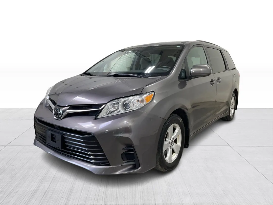 2018 Toyota Sienna — photo 7