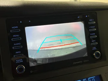 2018 Toyota Sienna - image 19