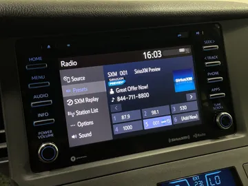 2018 Toyota Sienna - image 27