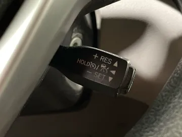 2018 Toyota Sienna - image 28