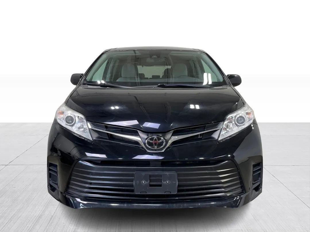 2020 Toyota Sienna — photo 7