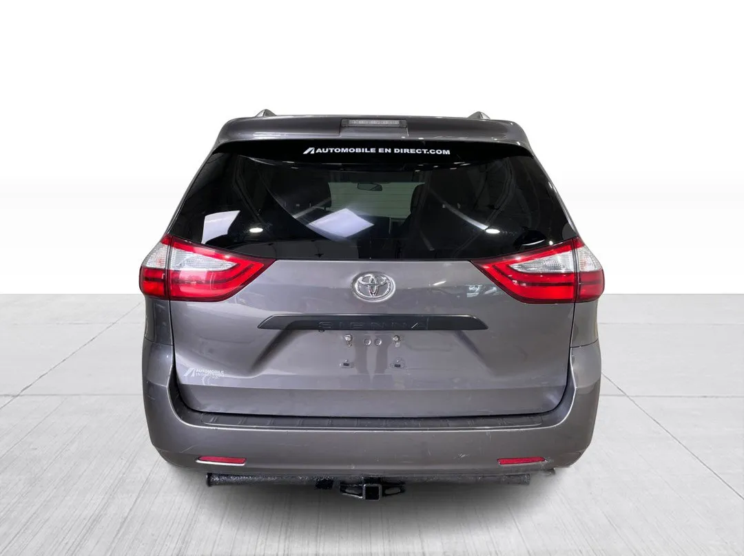 2017 Toyota Sienna, photo 10