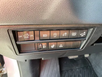 2022 Toyota Tundra - image 35
