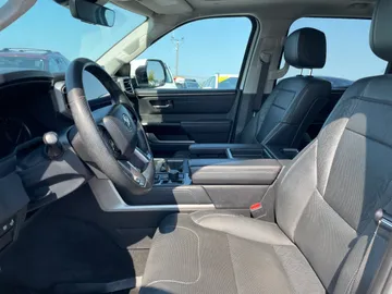 2022 Toyota Tundra - image 3