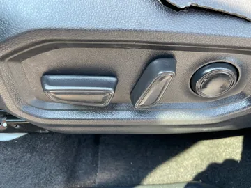 2022 Toyota Tundra - image 20