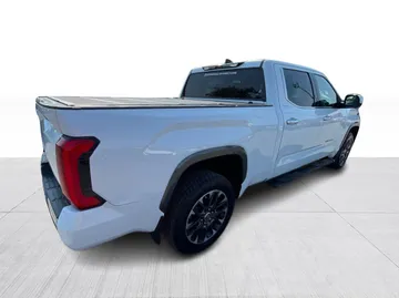 2022 Toyota Tundra - image 14