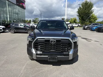 2023 Toyota Tundra - image 2
