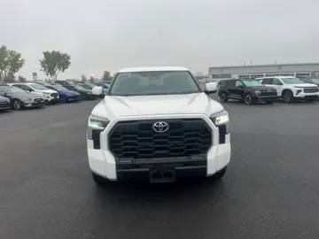 2023 Toyota Tundra - image 2