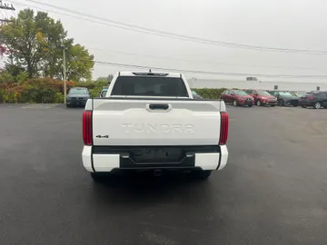 2023 Toyota Tundra - image 6