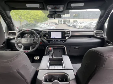 2025 Toyota Tundra - image 9