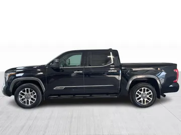 2023 Toyota Tundra - image 9