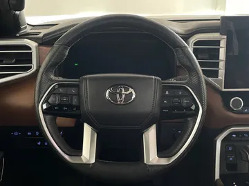 2023 Toyota Tundra - image 18