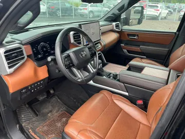 2023 Toyota Tundra - image 8