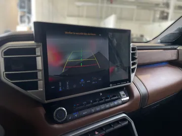 2023 Toyota Tundra - image 22