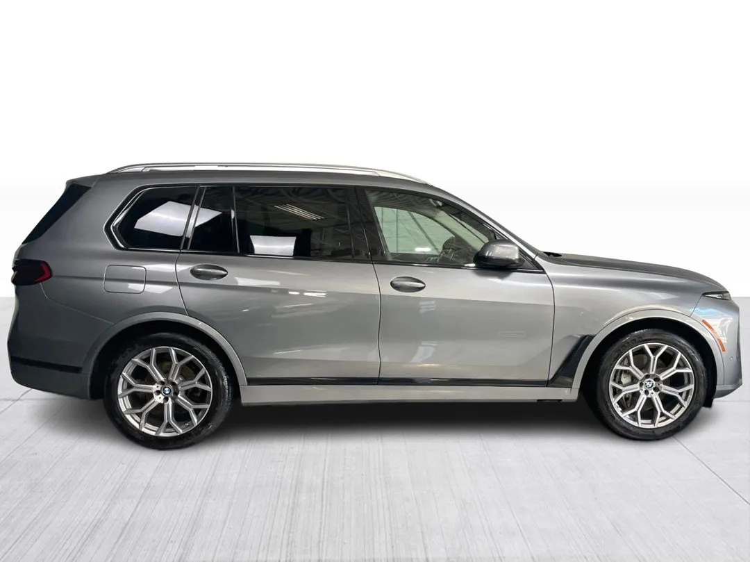 2024 BMW X7 — photo 8