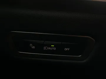 2024 BMW X7 - image 18