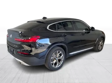 2020 BMW X4 - image 13