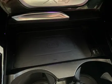 2020 BMW X4 - image 28
