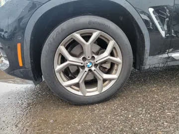 2020 BMW X4 - image 10