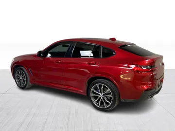 2020 BMW X4 - image 11