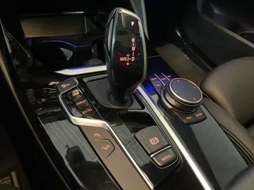 2020 BMW X4 - image 31