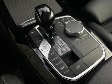 2022 BMW X3 - image 26