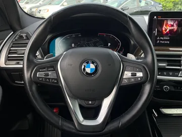 2022 BMW X3 - image 17